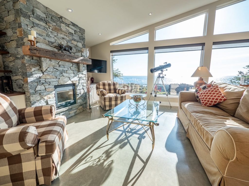 Ucluelet Luxury Condominium