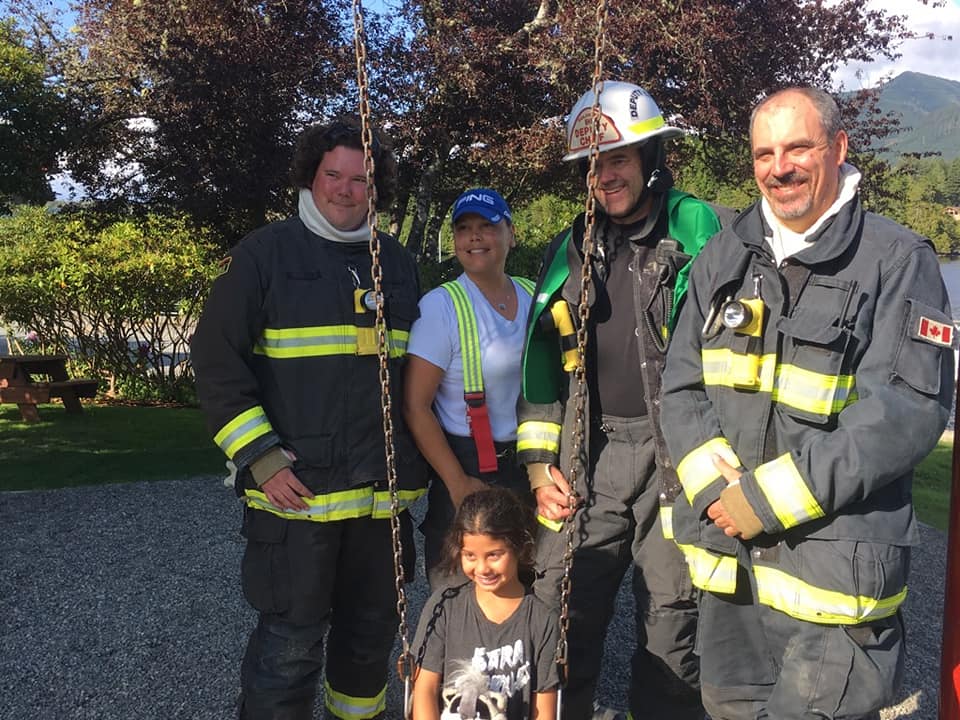 Group photo with fire fighters